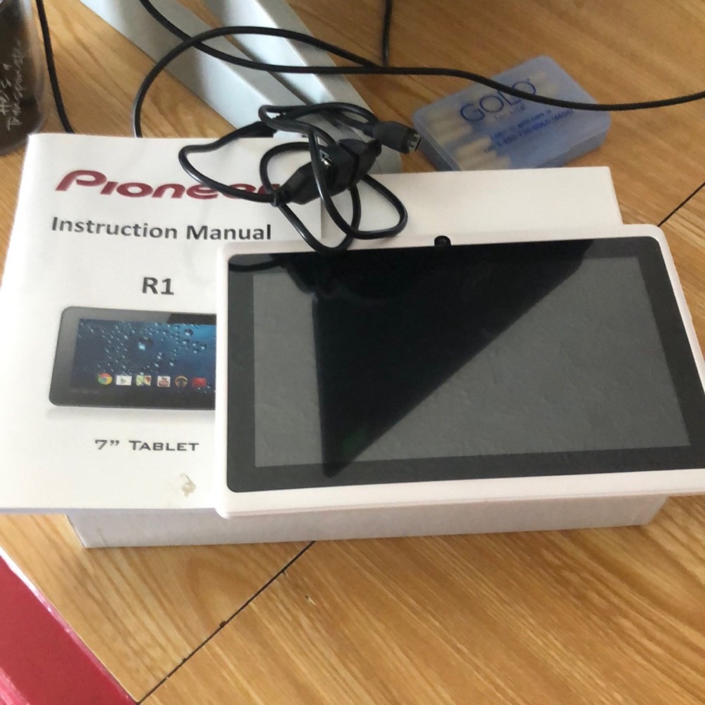 Pioneer R1 7” Tablet - Picture 2 of 4